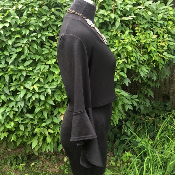 Missguided black wrap, flared sleeve crop top - Picture 2 of 6